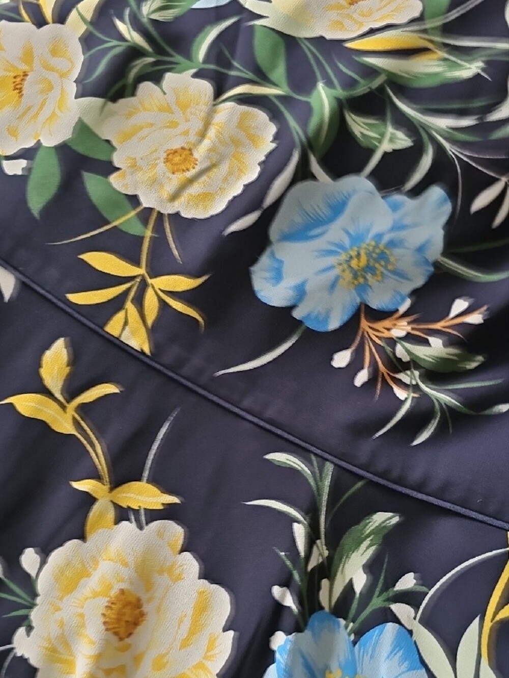 Navy Floral Sleeveless Midi Dress - Picture 10 of 13